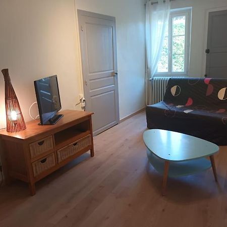 Maison De Campagne Lindry 外观 照片